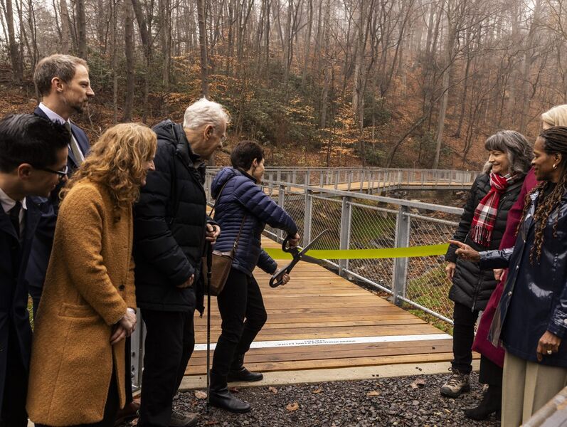 File:FriendsOfTheWissahickon.jpg